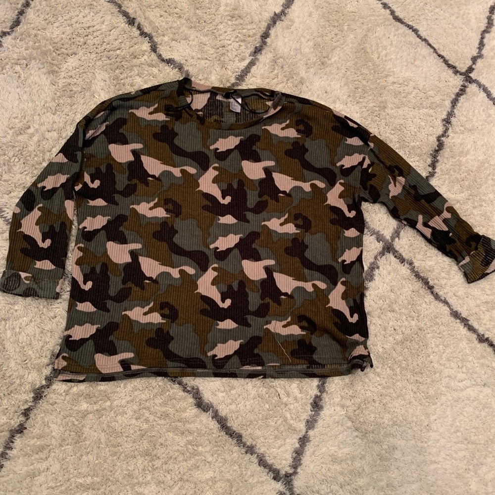 H&M camo shirt